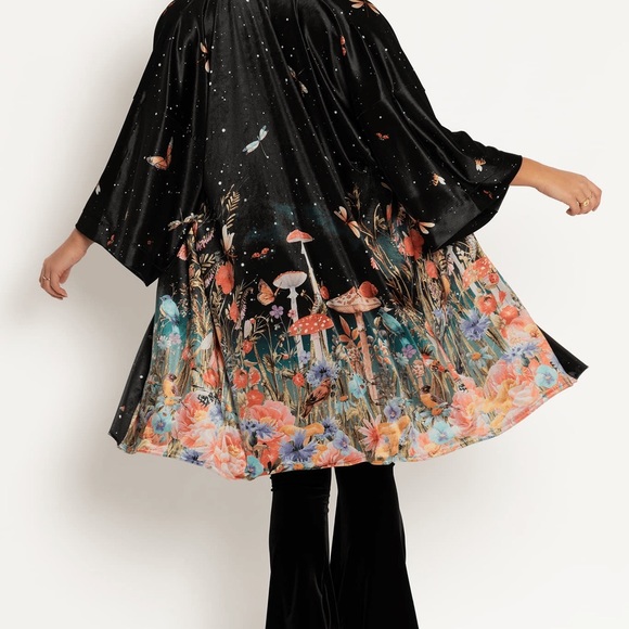 Blackmilk Fairytale Floral Velvet Robe - Picture 3 of 8